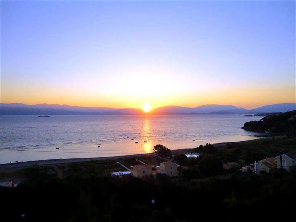 Dionysos Apartments Apraos Esterno foto